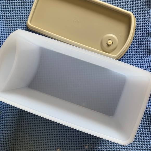 NEW Tupperware Four Shelf Smart Storage Containers Set Beige Lids Free Scoop - Picture 2 of 11